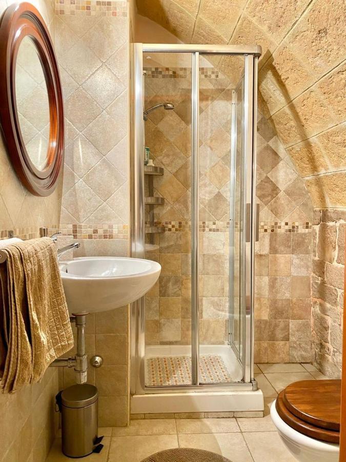 Suite Arco 166 Stanza Privata Трани Экстерьер фото