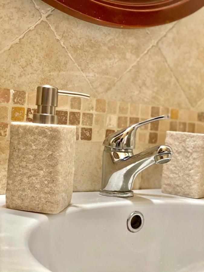 Suite Arco 166 Stanza Privata Трани Экстерьер фото